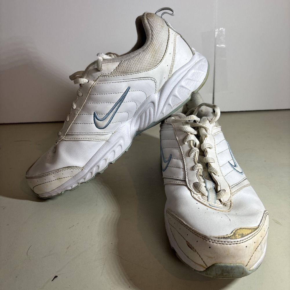 Nike Alvord 10 Walking Shoes Womens 10 White Blue 318171111 Rolling Rail Sneaker